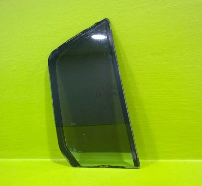 11 12 13 14 200 SDN PASSENGER RIGHT REAR VENT GLASS OEM 3540-39