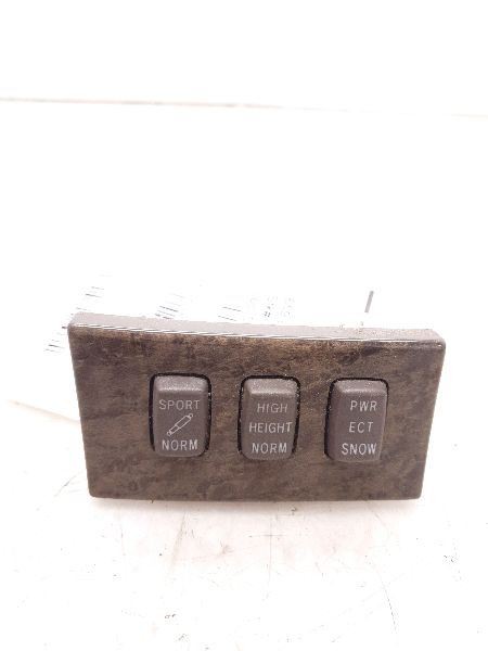 01 02 03 04 05 06 Lexus LS430 Center Dash Console Suspension Switches