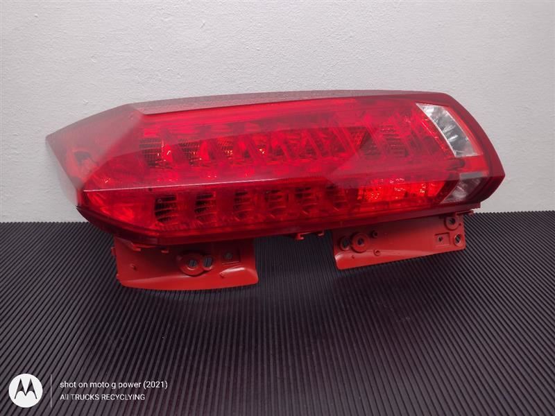 10-16 Cadillac SRX Right Passenger Tail Light Lamp Assembly OEM 22774015