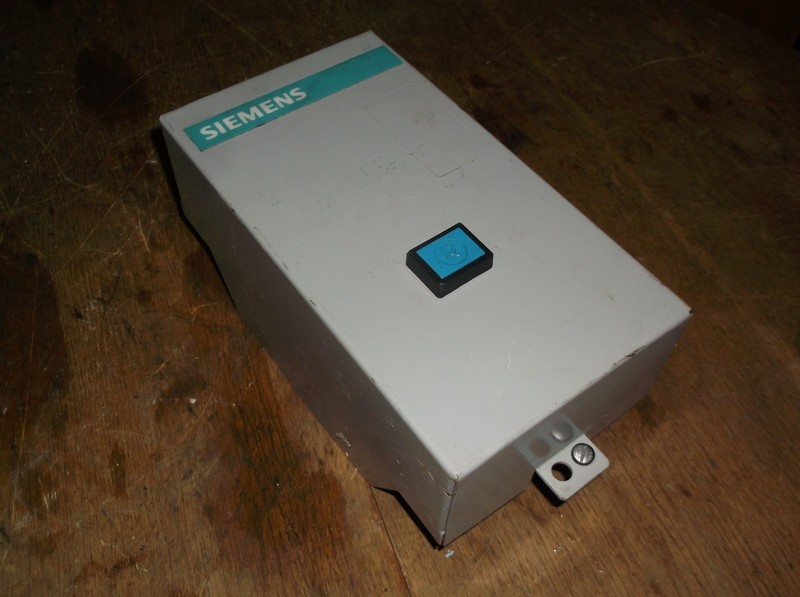 Siemens 5XL1B4010A85000 Enclosure Lid w/ Button 19940627SMC 24-295-006-001