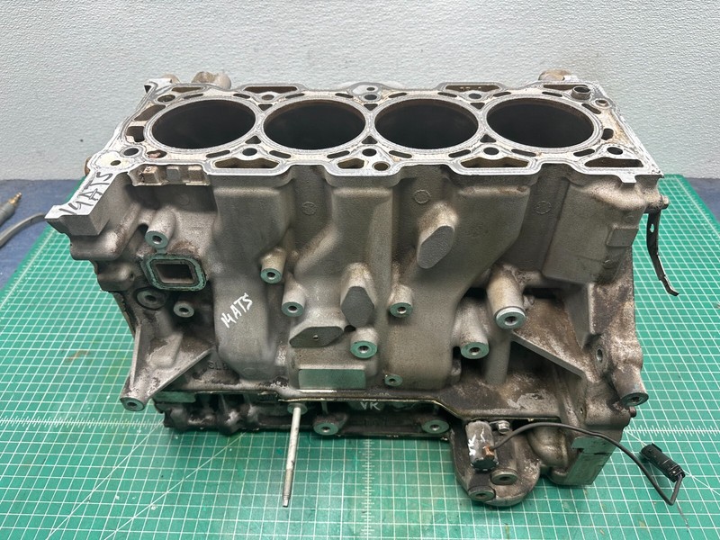 2013-2014 Cadillac ATS LCV 2.5L. engine CYLINDER BLOCK OEM