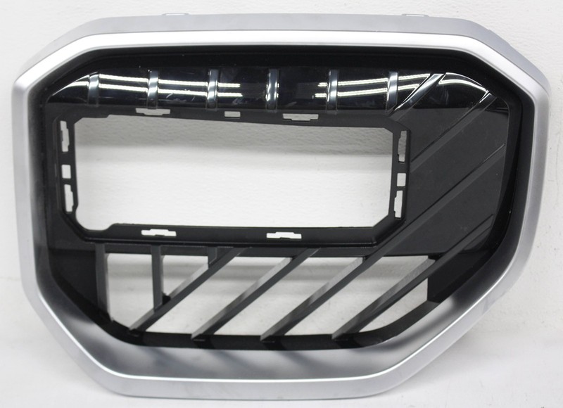 OEM Left Upper Grille Insert For BMW X3 Silver 51-13-5-A37-661