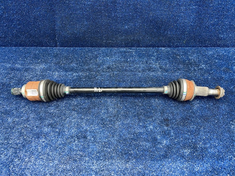 2017–2019 Cadillac XT5 Rear Left Axle Shaft RL OEM