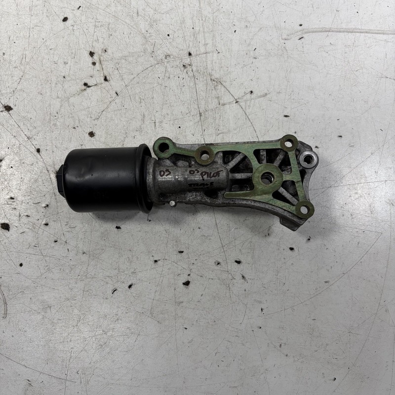 03-04 Honda Pilot AT Transmission Oil Passage 25801-PGH-000 OEM
