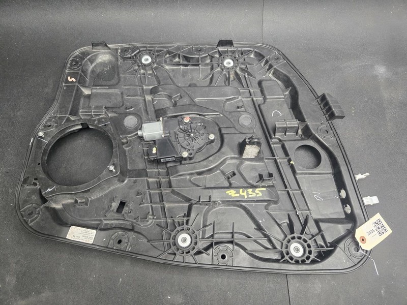Front Left Door Window Regulator w/ Motor 2016 Hyundai Santa Fe 2013 - 2018