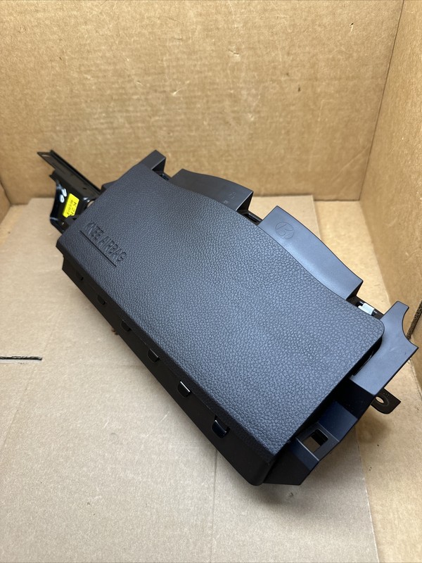 2013-2018 Santa Fe Left Side Driver Knee Lower Air Bag Airbag 56970-B8000NBC