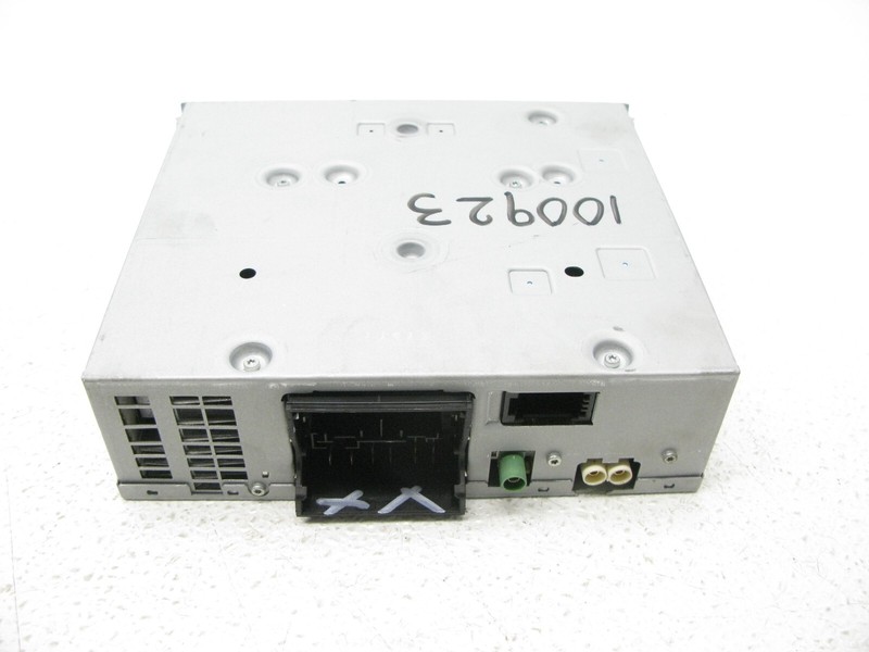 10-17 AUDI 8T A5 S5 A4 C6 A6 TRUNK RADIO RECEIVER AUDIO SYSTEM HARMAN BECKER 100