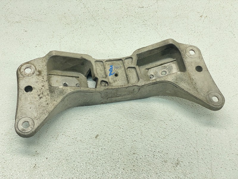 08-13 BMW E90 E92 E93 M3 DCT Transmission Gearbox Mount Support Bracket OEM✅
