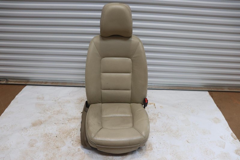 2012-2016 VOLVO XC70 FRONT RIGHT PASSENGER SIDE SEAT LEATHER TAN W/ DISPLAY OEM