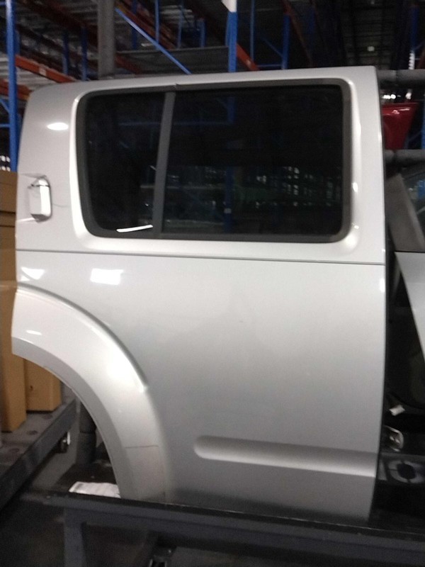 2008 Nissan Pathfinder Right Rear Door Silver OEM Used 164201 194K Miles