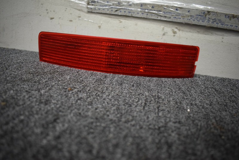 VOLVO TURN LAMP LEFT SIDE FACTORY OEM