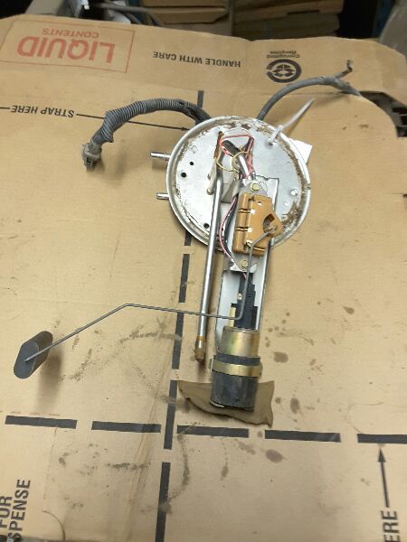 98 GRAND MARQUIS FUEL PUMP PUMP ASSEMBLY 88986