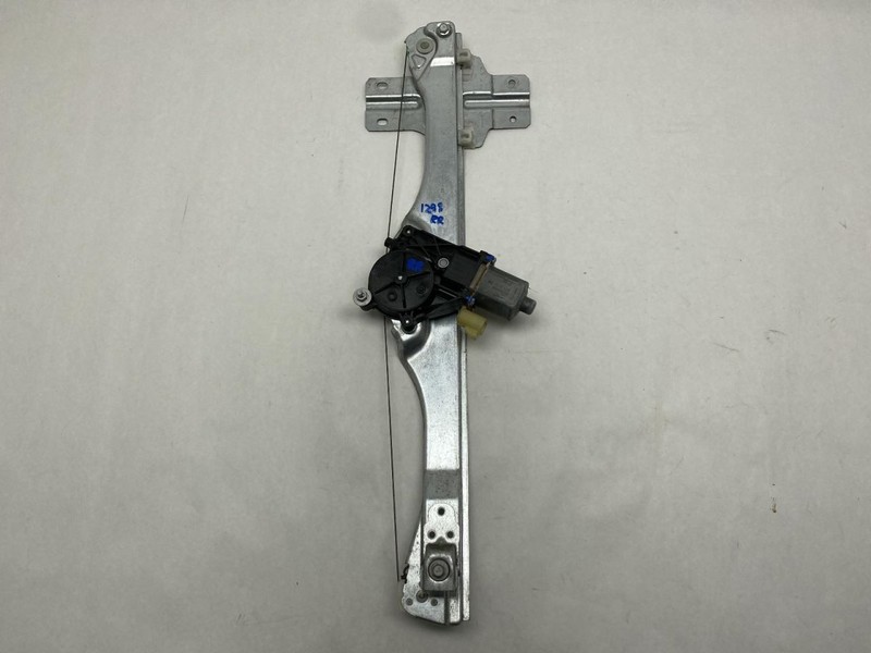 Right Passenger Rear Door Window Regulator 2009-2012 Chevrolet Traverse 87400