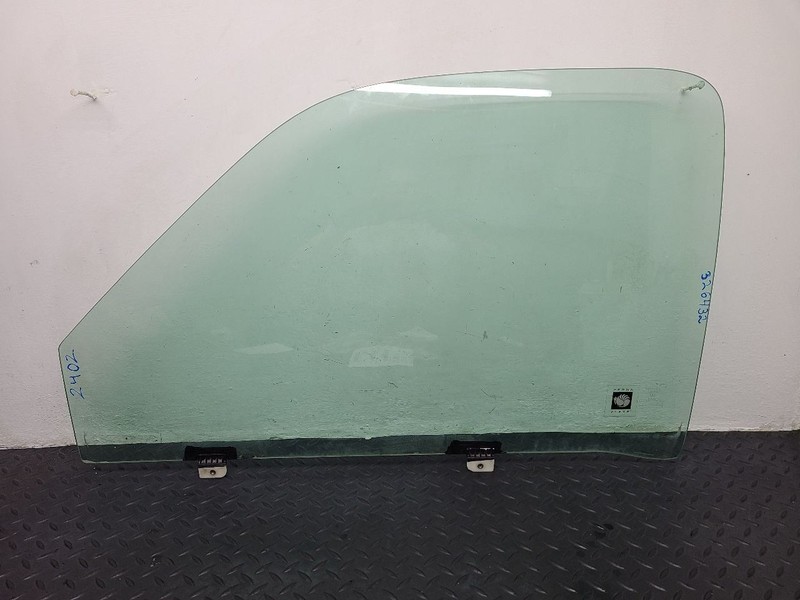 00-06 Toyota Tundra Front Left Driver Door Glass Window OEM 68102-0C010
