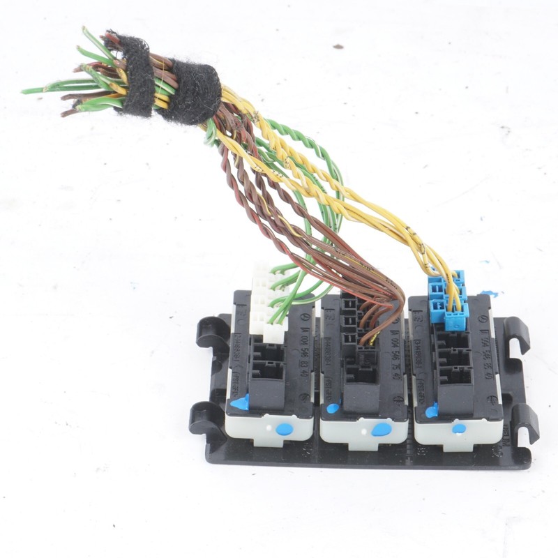07-13 Mercedes W221 S550 S400 Floor Distributor Block Wire Pigtail Connector OEM