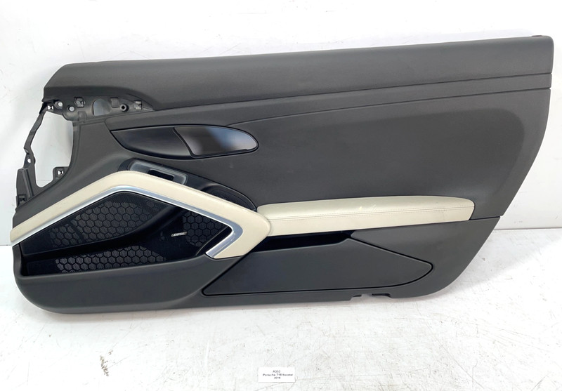 ✅ 17-24 OEM Porsche 718 Boxster 982 Front Right Passenger Door Panel Black 36k*