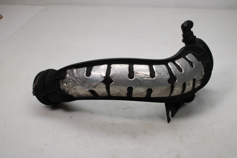 2012-2017 LAND ROVER RANGE ROVER EVOQUE 2.0L AIR CLEANER INTAKE OUTLET DUCT OEM
