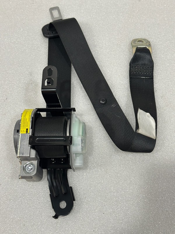 2013-2018 Lexus ES300h ES350 Rear Seat Outer Belt Passenger's Side Black OEM