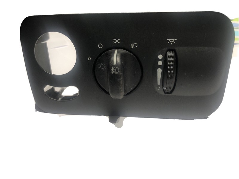 Headlight Switch ID: 0RU461DVAB Fits 2004 Town & Country 664336