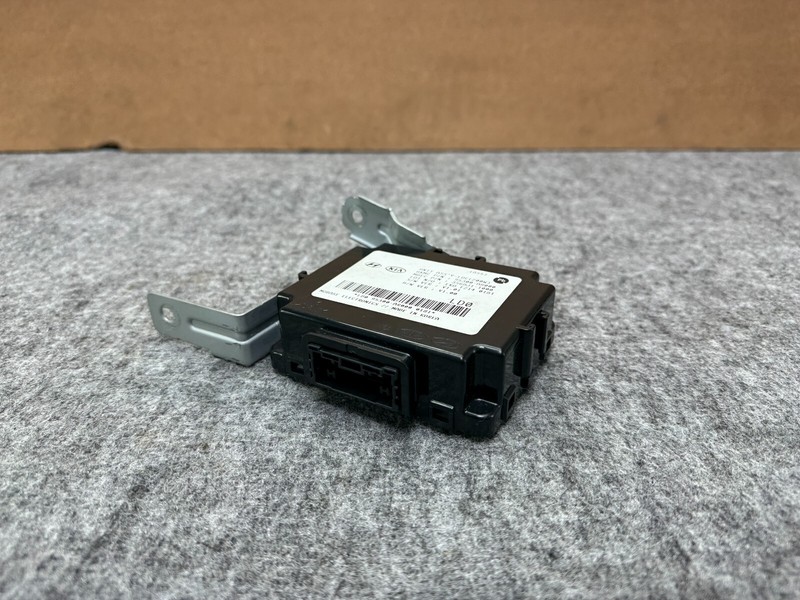 GENESIS GV70 2022-2025 OEM LDC LANE DEPARTURE CONTROL MODULE UNIT ASSEMBLY
