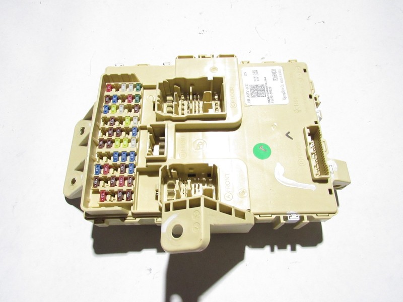 Kia Telluride 2021 Cabin Fuse Junction Box Control Module Unit 19-23 ;#3