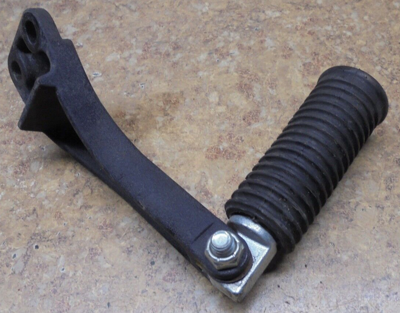 11 Harley Davidson HD FXDWG Wide Glide Right Rear Foot Peg Pedal Mount Passenger