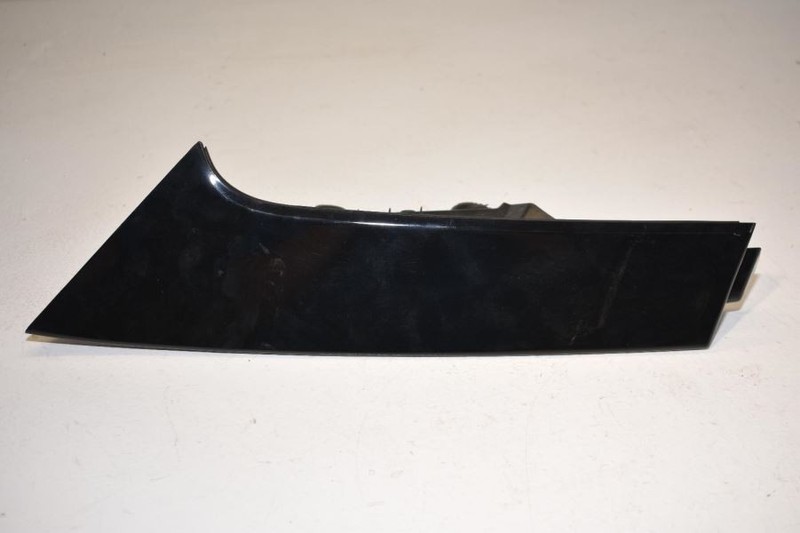 2014-2017 NISSAN ROGUE 2.5 FWD KOREAN BUILT DRIVER SIDE TAILIGHT FILLER TRIM