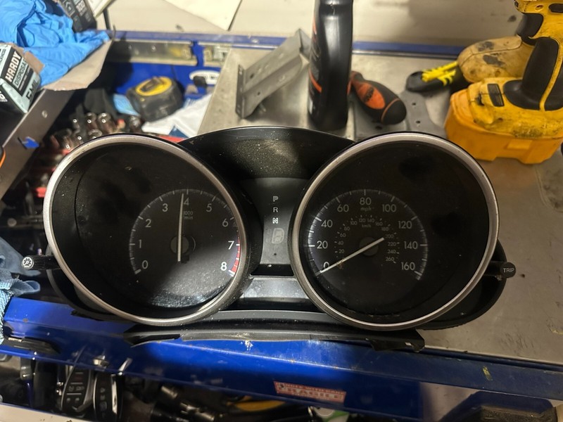12-13 MAZDA 3 OEM INSTRUMENT SPEEDOMETER GAUGE CLUSTER W/ BEZEL - 2.0 A/T