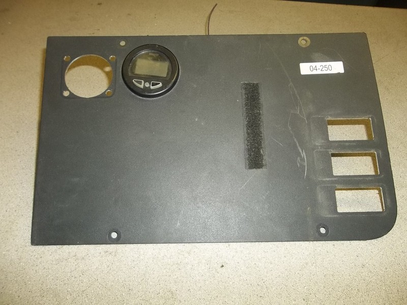 Freigthtliner A06-75524-000 Dash Bezel with Gauge BR8083 *FREE SHIPPING*