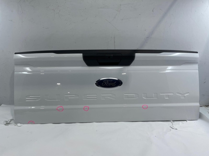 2023-24 Ford F-250 Super Duty Tailgate W/o Trim Step or Remote Release Scratch