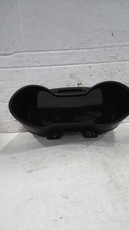 2016 Hyundai Veloster Speedometer Gauge Red OEM 940212V240 95K Miles