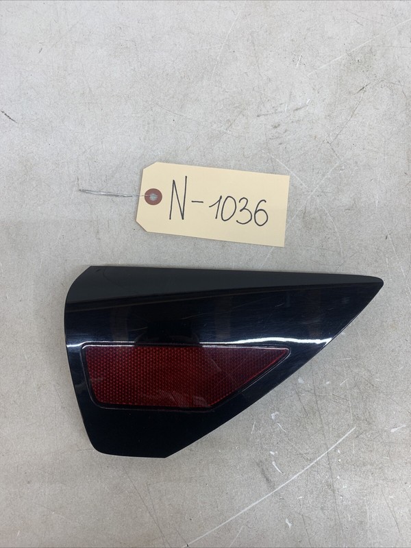 ⚡️17-23 Tesla 3 RH-Rear Quarter Reflector 1100781-99-D/1109774-00-C 1036 B160