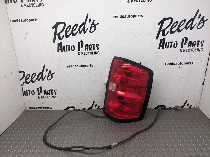 Passenger Tail Light Pickup With Box DRW Fits 16-19 SIERRA 3500 PICKUP 1143618