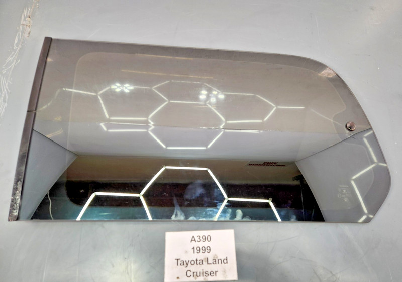 ✅ 98-07 OEM Toyota Land Cruiser J100 Rear Left Driver Side Quarter Window Glass*