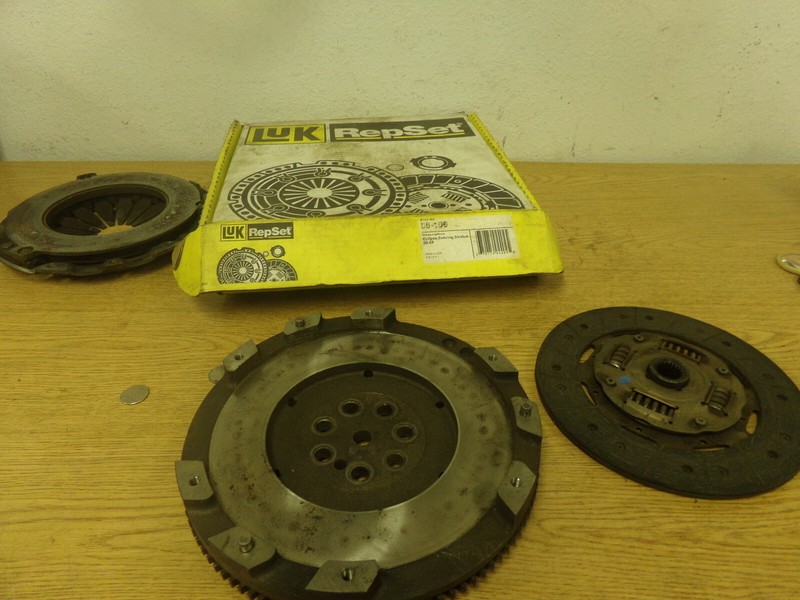 LUK 05-106 200-05 Sebring Stratus Eclipse Repset Clutch Assembly