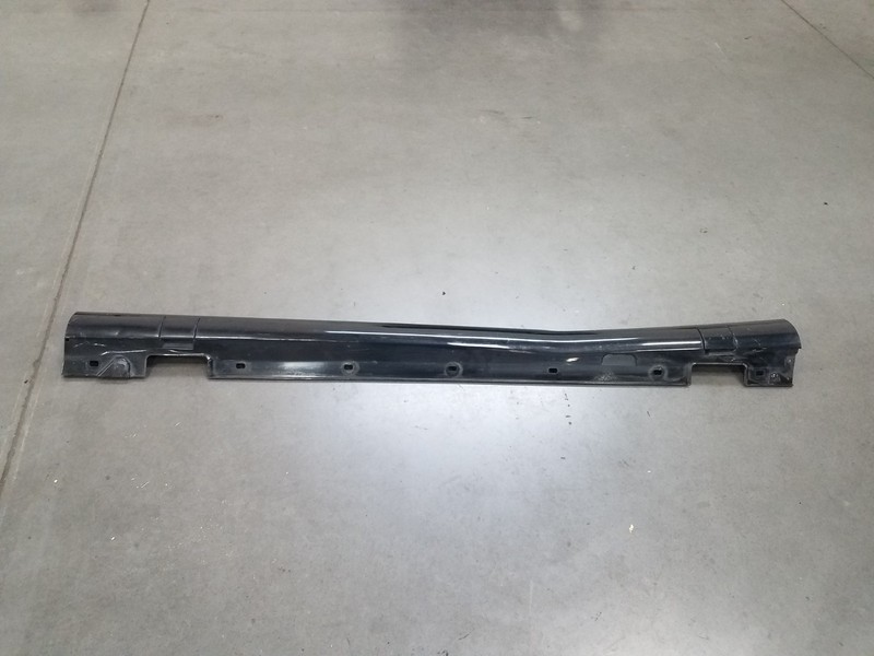 2012 Mercedes AMG E 63 Left Side Skirt Rocker Panel #2691 VV9