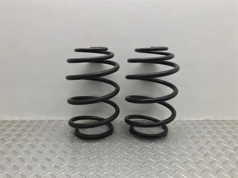 02 03 04 05 06 07 JEEP LIBERTY SET OF 2 REAR COIL SPRING SPRINGS OEM