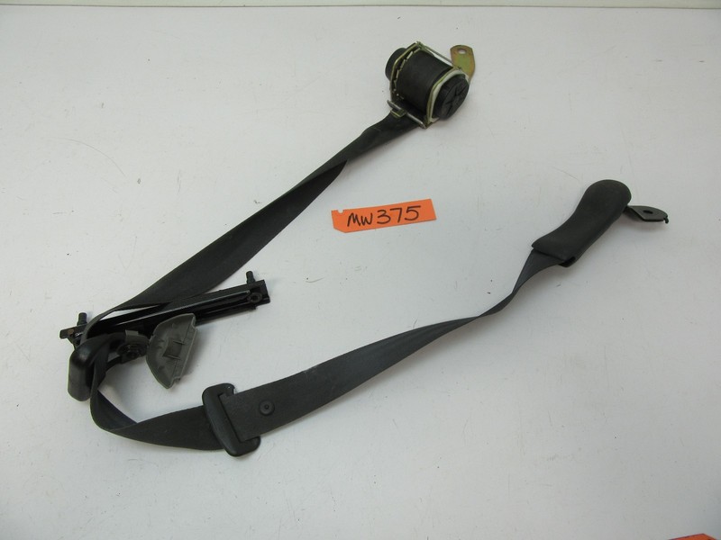 99-01 GRAND PRIX DRIVER L LH LF LEFT FRONT SHOULDER SEAT BELT SEATBELT HARNESS