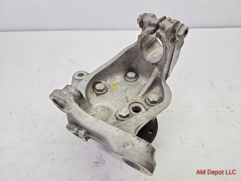 2009 BMW 135i 128i E82 E88 RWD Front Left Driver Knuckle Spindle w Bearing