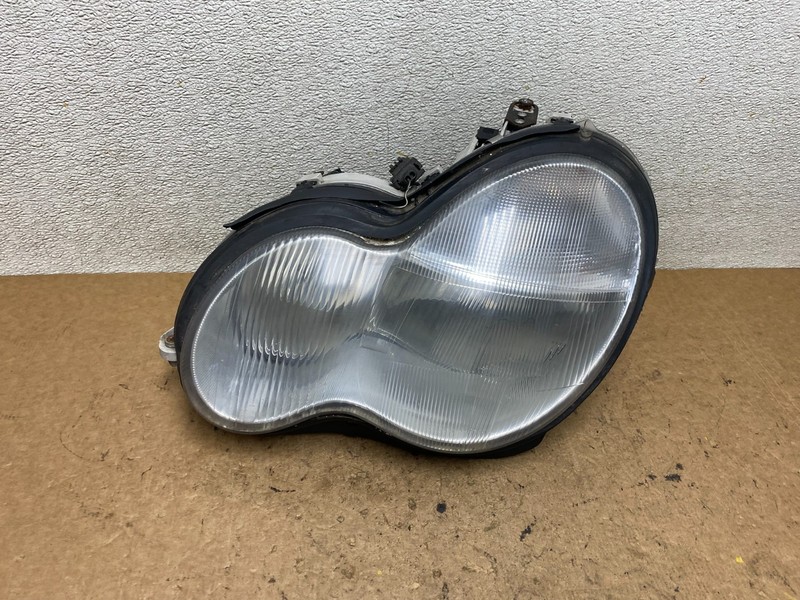 2001-2004 Mercedes-Benz C Class Halogen Left Driver Headlight DEPO T0680 DW