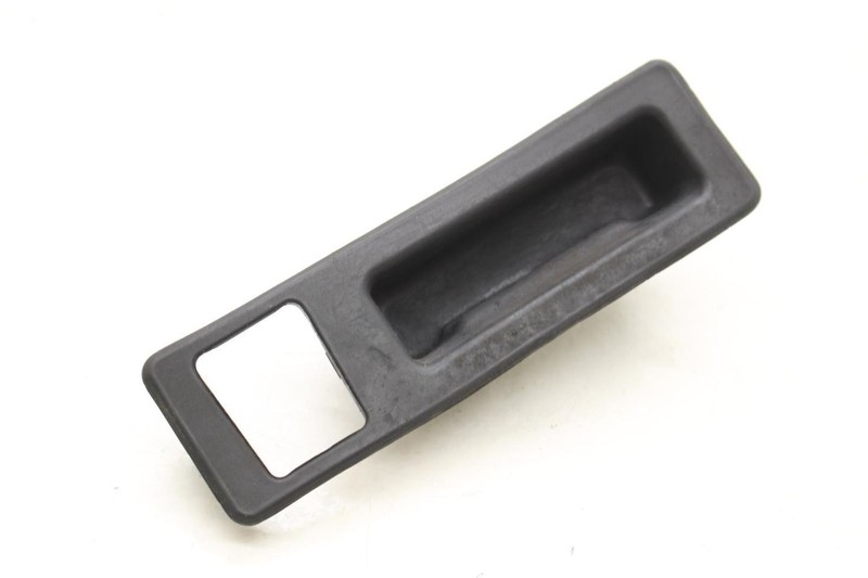 2014-2016 BMW 435i Convertible Exterior Tail Gate Trunk Lid Release Handle Bezel