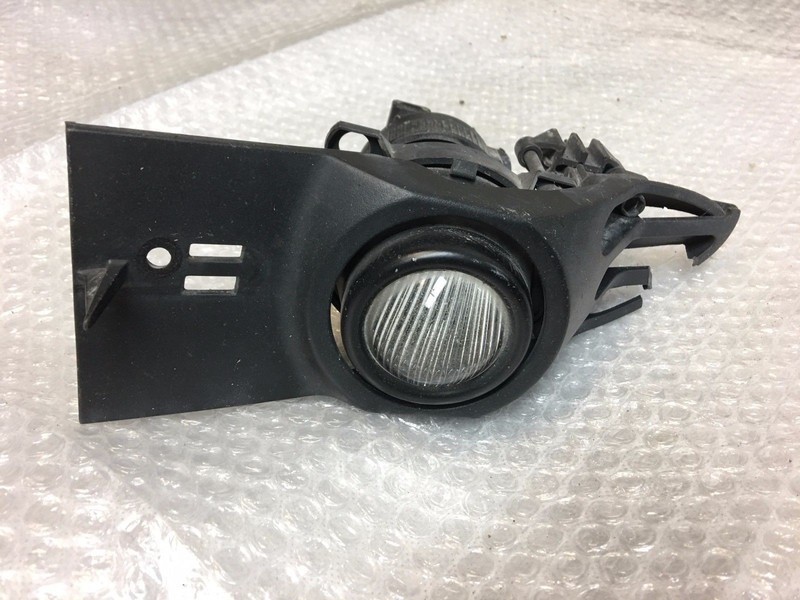 BMW E65 E66 FOG LIGHT RH PASSENGER SIDE 745I 745LI FOG LAMP WITH COVER 02-05 OEM