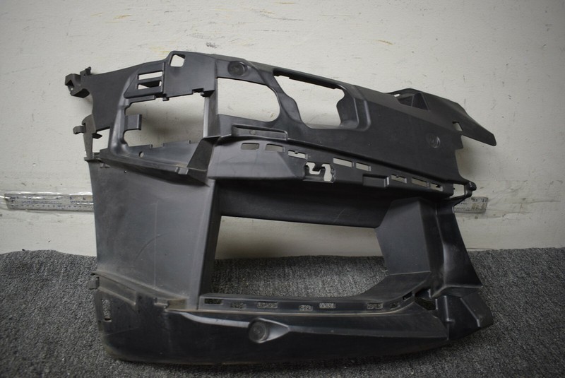 BMW RIGHT SIDE BUMPER BRACKET FACTORY OEM