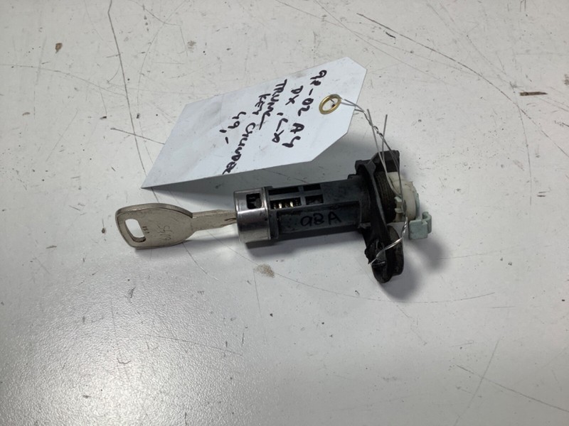 1998-2002 Honda Accord 4DR DX LX Trunk Key Cylinder 74861-S84-A02 OEM