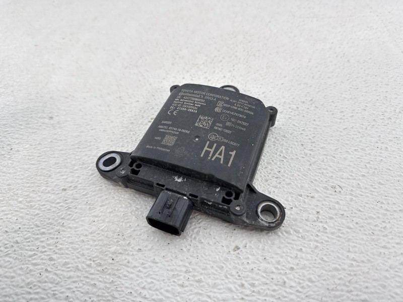 2022 TOYOTA COROLLA HATCHBACK REAR LEFT BLIND SPOT RADAR SENSOR MODULE OEM