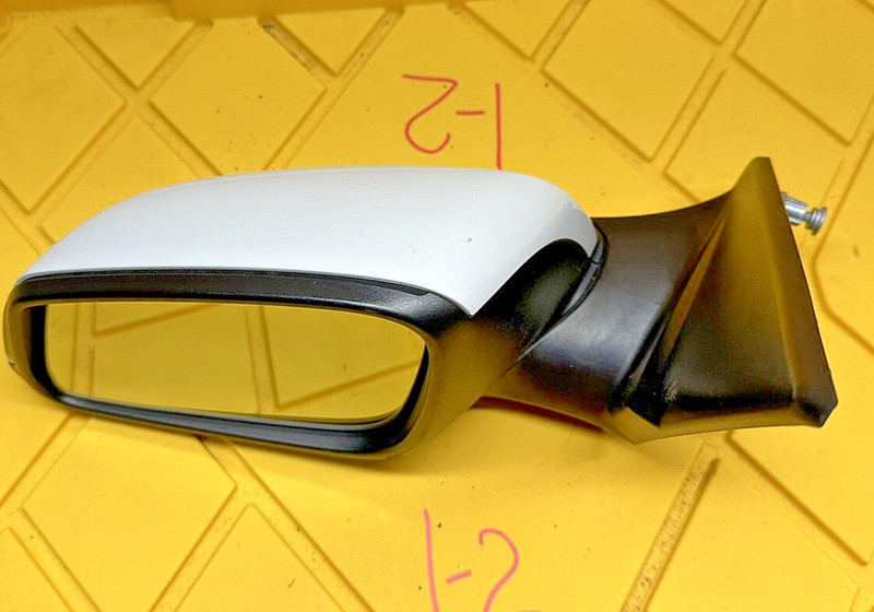 2013-2015 BMW X1 Left Mirror5 Pins W/O Auto Dimming 20563061Oem