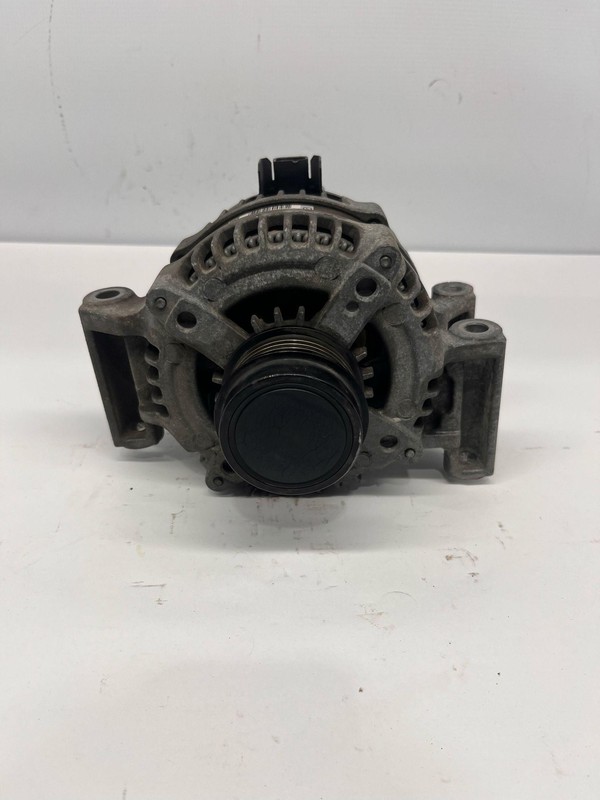 2014-2017 Buick Regal 2.0L Engine Motoer Alternator Generator 129K Miles OEM