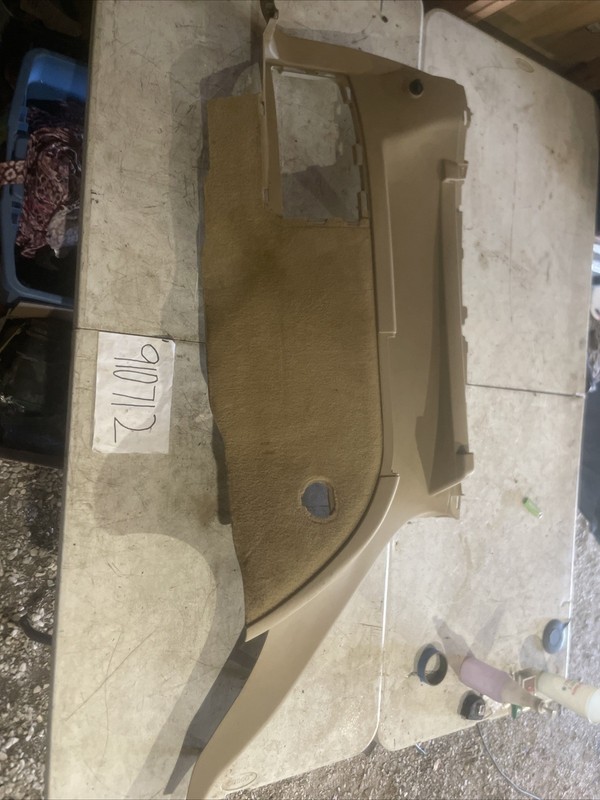 2004 - 2009 CADILLAC SRX REAR LEFT HATCH PANEL 15222548
