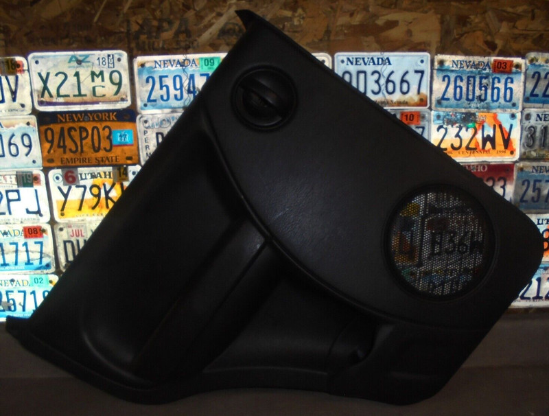 2003 Jeep Liberty Sport 3.7L 3.7 L Left Rear Interior Door Panel Cover Trim 03