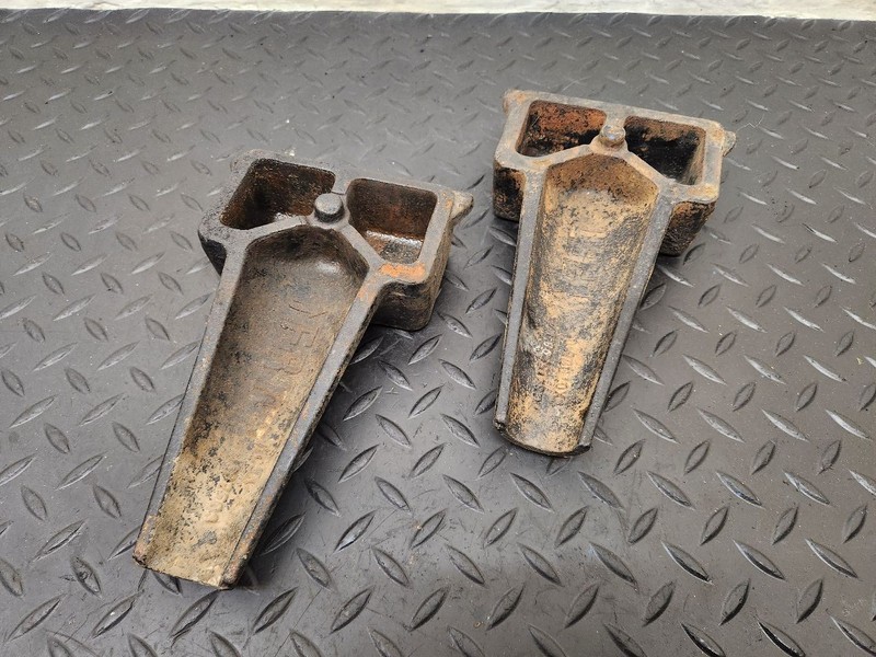 08-16 Ford F250SD F350SD 2" Rear Leaf Spring Spacers Pair OEM 7C3Z-5598-K